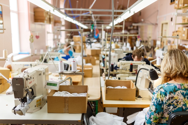 Бренд нижнего белья, производство в небольшом городе